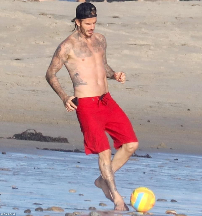 6 tuổi đã phổng phao như thiếu nữ nhưng Harper vẫn là amp;#34;công chúa bé bỏngamp;#34; của Beckham - 7