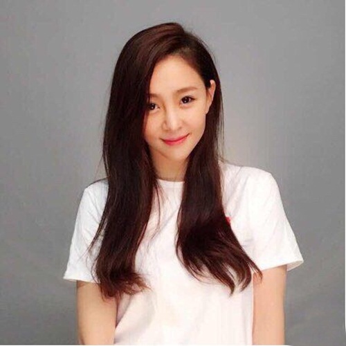 Bỏ 350 tỷ đồng mua quà tặng, trai xấu nhanh chóng tán đổ hot girl - 1