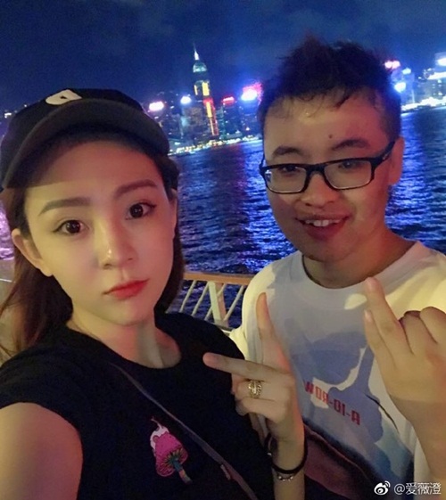 Bỏ 350 tỷ đồng mua quà tặng, trai xấu nhanh chóng tán đổ hot girl - 10