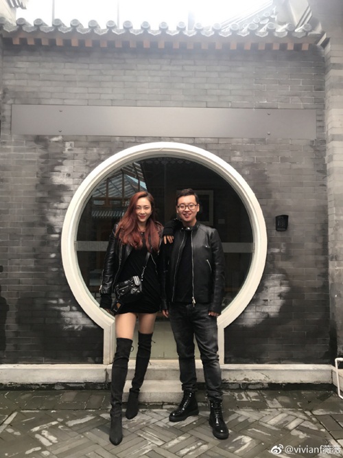 Bỏ 350 tỷ đồng mua quà tặng, trai xấu nhanh chóng tán đổ hot girl - 11