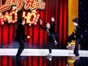 Làng sao - Nam MC kinh hoàng khi bị Việt Hương - Đại Nghĩa cầm súng, dí vào đầu