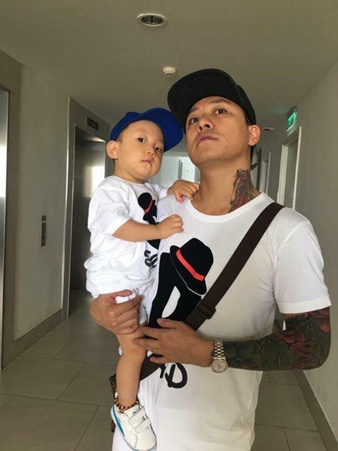 Tuấn Hưng vui lây vì con trai Su Hào luôn được lòng từ người lạ tới những người xung quanh - 8