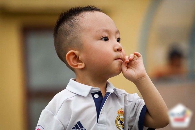 Tuấn Hưng vui lây vì con trai Su Hào luôn được lòng từ người lạ tới những người xung quanh - 6