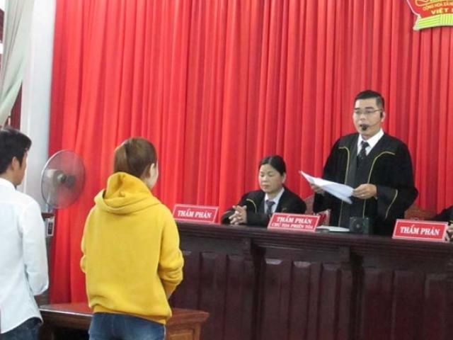 Ly hôn vì mâu thuẫn với mẹ chồng, nàng dâu quyết không chia vàng cưới