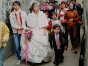 Eva Yêu - Chuyện tình "cứ ngỡ là mơ" của chàng trai tí hon Hà Nội và cô vợ cao gấp đôi chồng