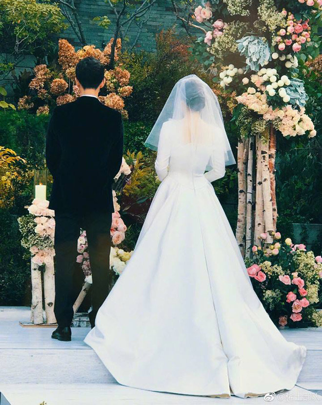 Đám cưới Song Joong Ki - Song Hye Kyo: Hôn lễ cổ tích đẹp nhất Hàn Quốc hôm nay - 18