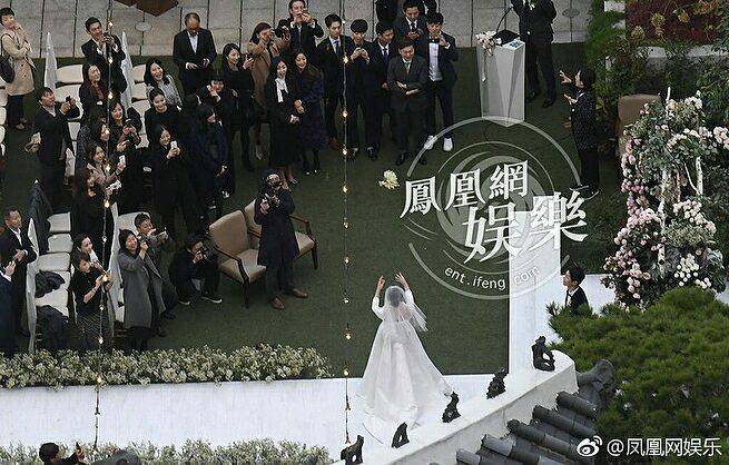 Đám cưới Song Joong Ki - Song Hye Kyo: Hôn lễ cổ tích đẹp nhất Hàn Quốc hôm nay - 7