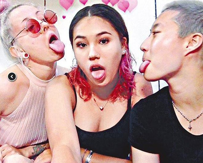 Con rơi Thành Long bị nghi lấy trộm nhẫn của mẹ sau khi bỏ đi cùng bạn gái đồng tính - 4