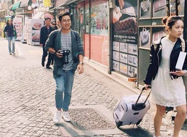 Bị trao nhầm con tại nhà hộ sinh, nhờ linh cảm đặc biệt cha mẹ tìm lại được con ruột - 1