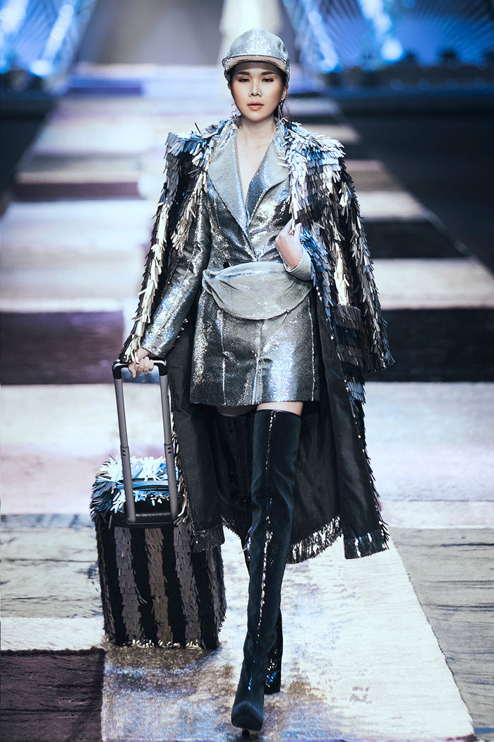 Cô amp;#34;nhân viên văn phòngamp;#34; Thanh Hằng biến hoá chóng mặt trong BST mới của Công Trí - 4