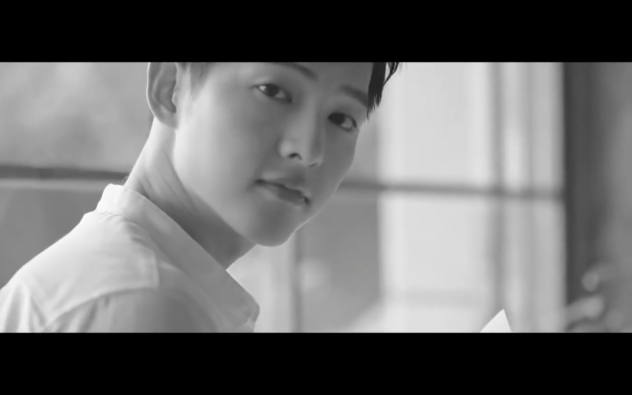 Đinh Hương mượn hit amp;#34;Đừng hỏi emamp;#34; để... tặng quà cưới cho Song Joong Ki - 2