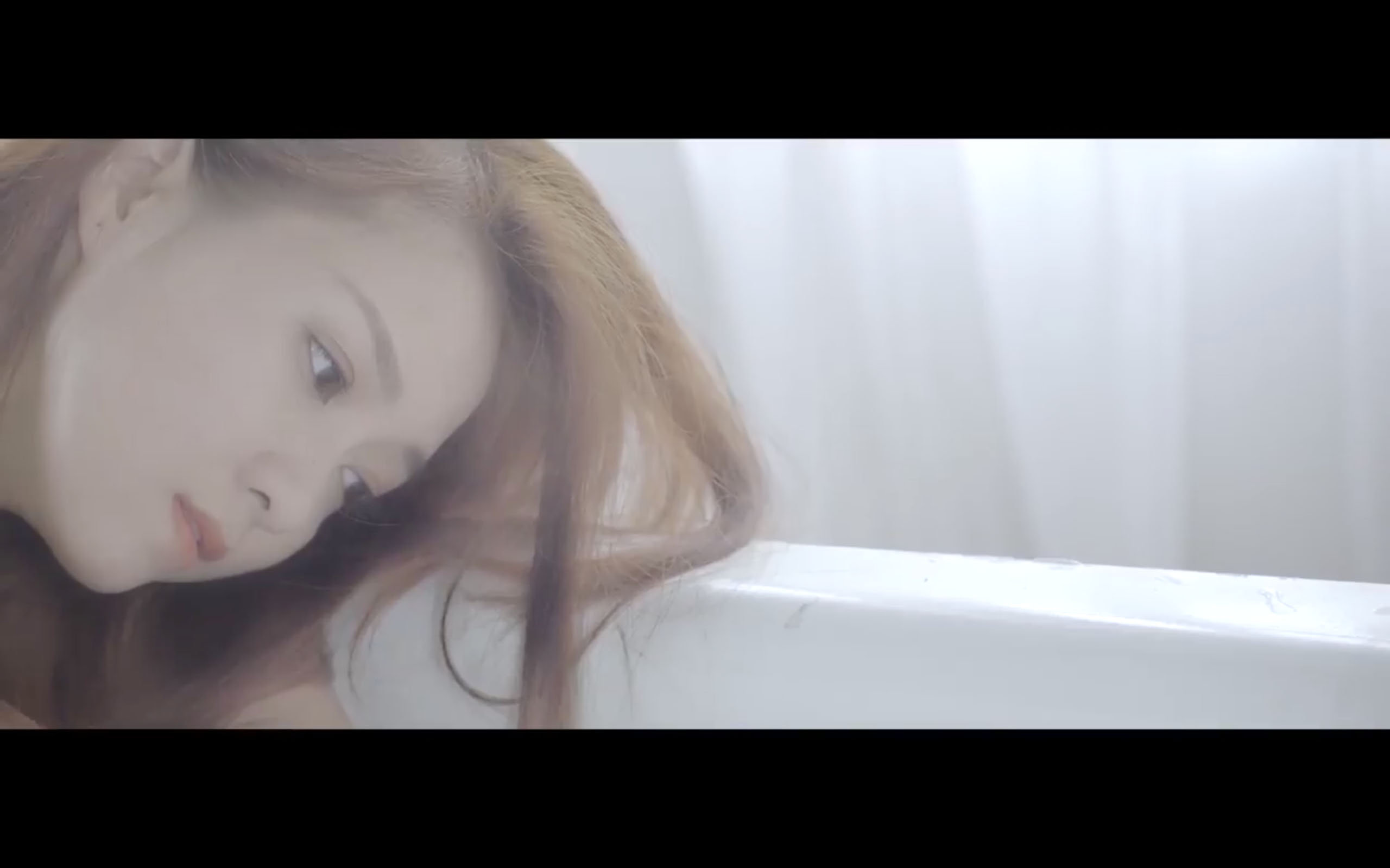 Đinh Hương mượn hit amp;#34;Đừng hỏi emamp;#34; để... tặng quà cưới cho Song Joong Ki - 4