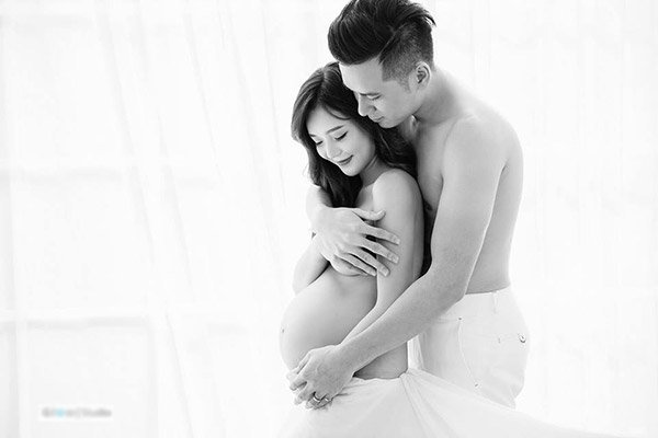 Mang bầu 8 tháng, hotgirl dân tộc bụng rạn đến xót xa càng được chồng cưng chiều - 12