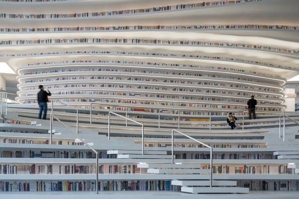Choáng ngợp không gian đồ sộ của thư viện khổng lồ hơn 1,2 triệu cuốn sách - 12