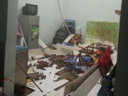 Tin tức - Thiệt hại đầu tiên do bão số 12: Nhiều người chết và mất tích, hàng loạt nhà tốc mái