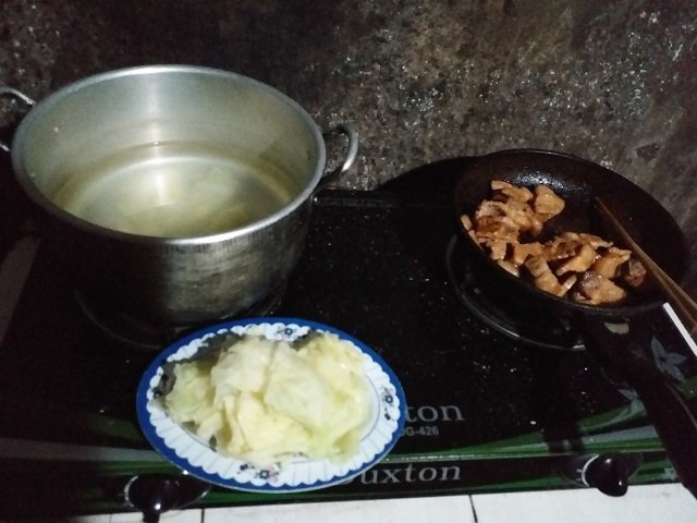 Cảnh sinh hoạt trong gia đình người mẹ 29 tuổi, sinh 8 con ở Hà Nội - 16