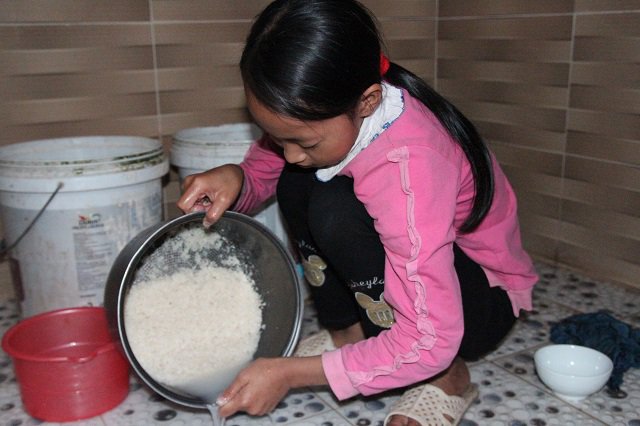 Cảnh sinh hoạt trong gia đình người mẹ 29 tuổi, sinh 8 con ở Hà Nội - 13