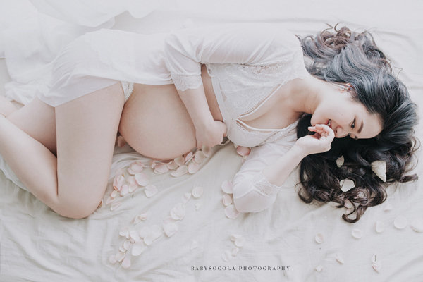 Mẹ bầu nào cũng muốn có bộ ảnh xinh lung linh nhưng bạn đã biết những điều quan trọng này? - 1