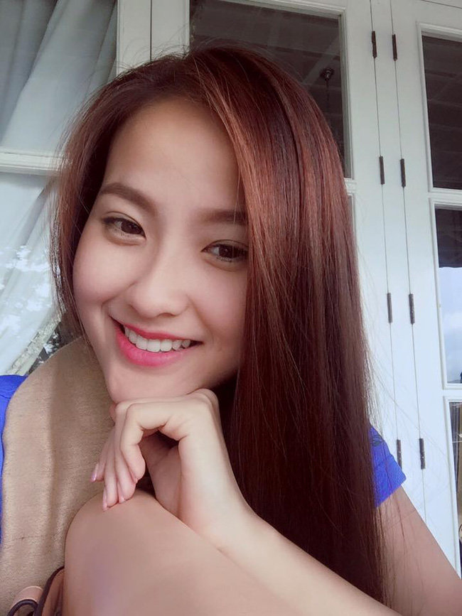 Hành trình amp;#34;lột xácamp;#34; phong cách từ á quân The Face đến Miss Globe 2017 của Khánh Ngân - 1