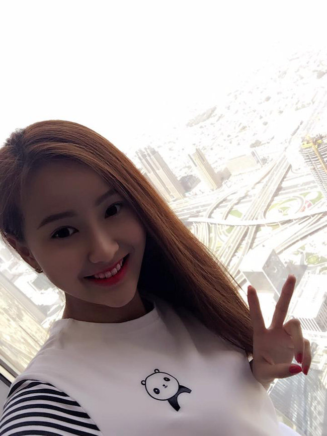 Hành trình amp;#34;lột xácamp;#34; phong cách từ á quân The Face đến Miss Globe 2017 của Khánh Ngân - 2