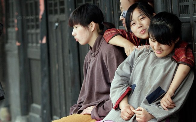 Nghịch lý đời diễn viên quần chúng: Chỉ mong bị đánh đập hoặc... sát hại trên phim - 9