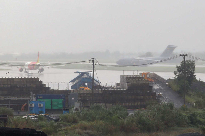 Siêu vận tải C-17 của Tổng thống Donald Trump đáp xuống sân bay Đà Nẵng - 3