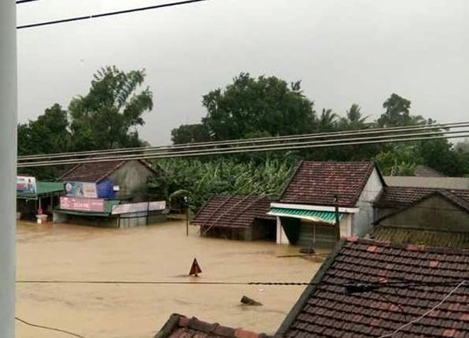 Tin mới thời tiết 6/11: Lũ lên nhanh, miền Trung nguy cơ hứng thảm họa lớn chưa từng có - 1