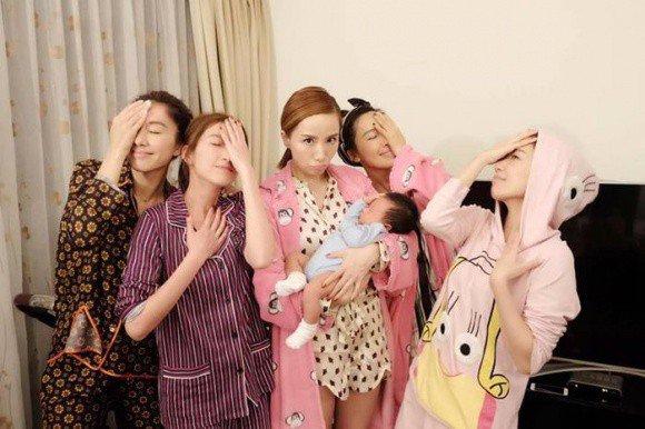 Ngôi sao 24/7: Sự thật đằng sau gương mặt chi chít mụn đến phát sợ của Dương Mịch - 9