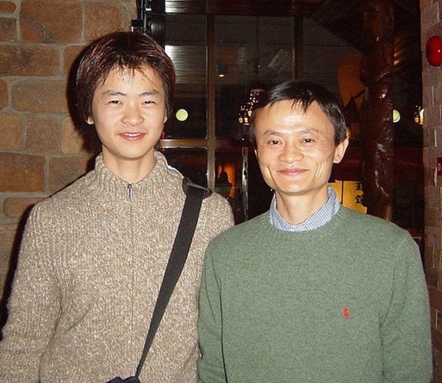 Nổi tiếng và giàu có, quan điểm dạy con khác biệt của Jack Ma khó ai có thể tin được - 2