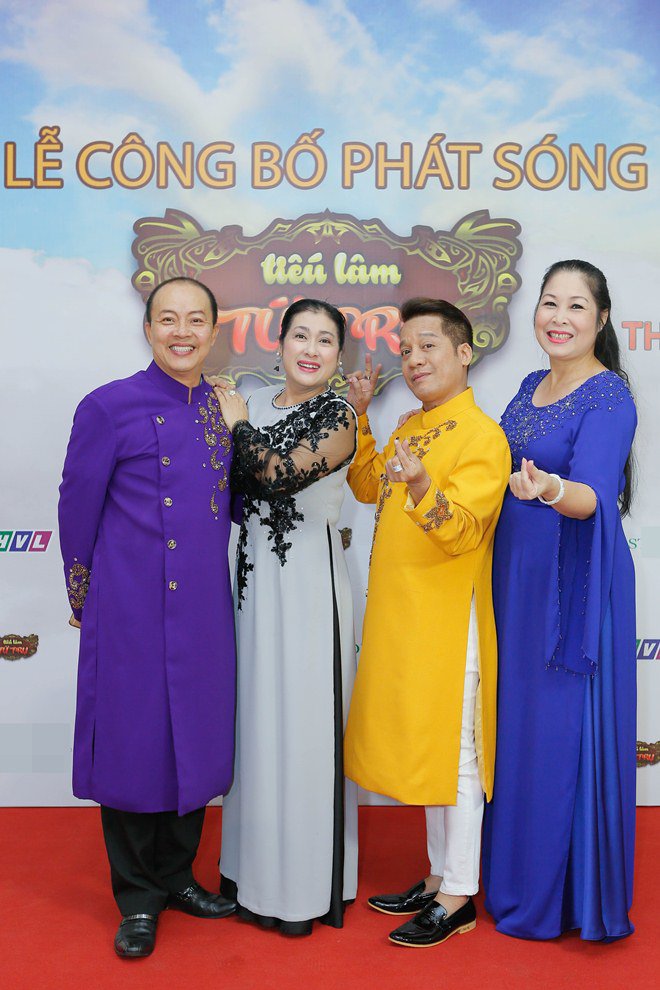 NSND Hồng Vân và 3 danh hài đình đám cười tươi rói gặp lại - 1