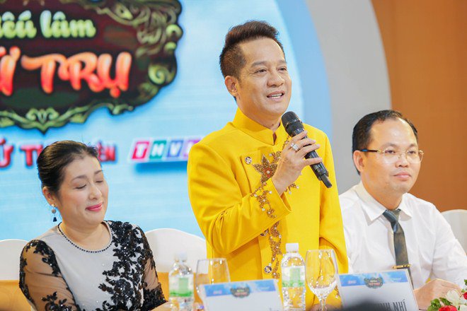 NSND Hồng Vân và 3 danh hài đình đám cười tươi rói gặp lại - 5