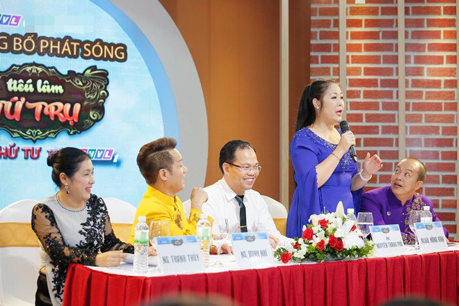 NSND Hồng Vân và 3 danh hài đình đám cười tươi rói gặp lại - 3