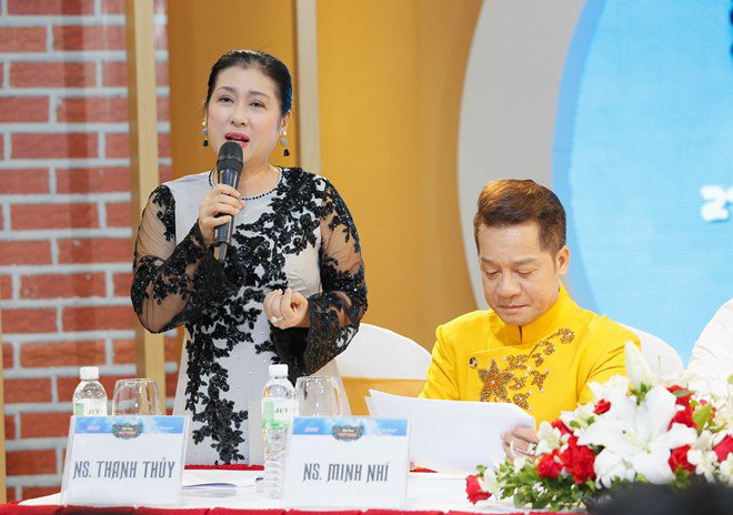 NSND Hồng Vân và 3 danh hài đình đám cười tươi rói gặp lại - 4