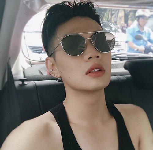 Không phải sao nữ nào, Đào Bá Lộc mới là người khiến chị em muốn học mẹo đánh son đẹp! - 2