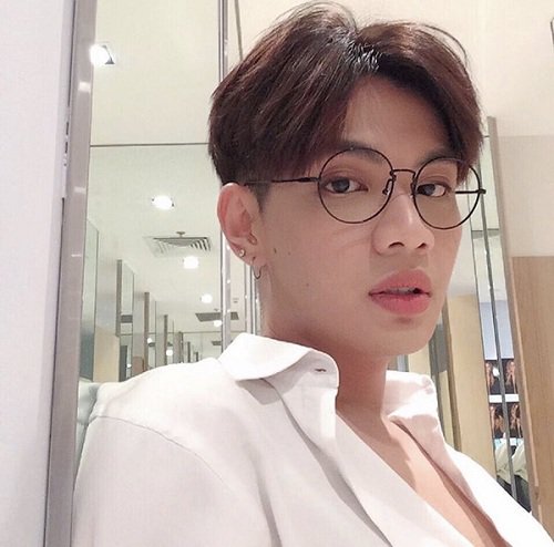 Không phải sao nữ nào, Đào Bá Lộc mới là người khiến chị em muốn học mẹo đánh son đẹp! - 3