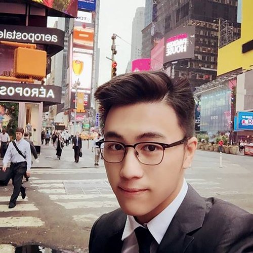 Truy tìm danh tính siêu mẫu Victoriaamp;#39;s Secret amp;#34;cưa đổamp;#34; con trai amp;#34;Vua casino Macauamp;#34; - 1