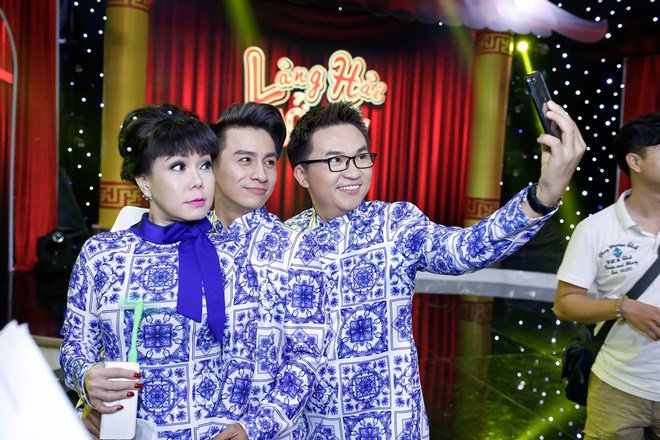 Việt Hương - Đại Nghĩa khiến dân tình amp;#34;hoa mắtamp;#34;, BB Trần lộng lẫy trong hậu trường chung kết - 1