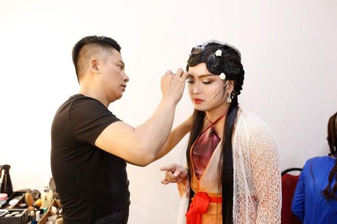 Việt Hương - Đại Nghĩa khiến dân tình amp;#34;hoa mắtamp;#34;, BB Trần lộng lẫy trong hậu trường chung kết - 18