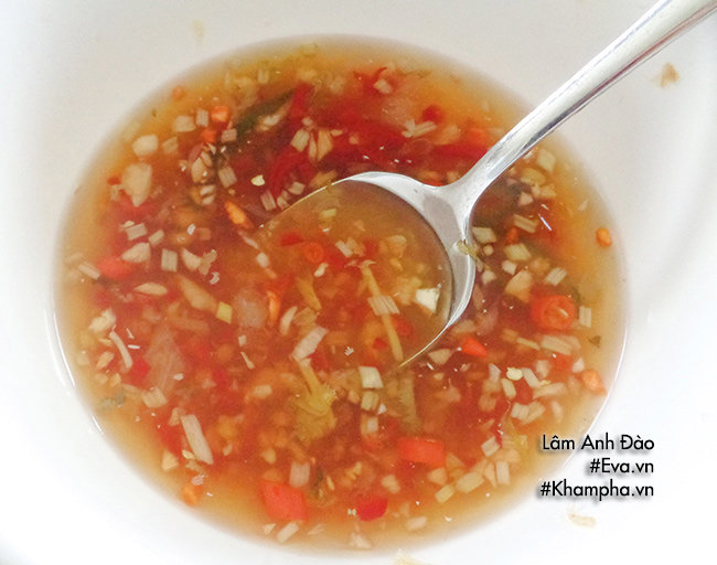 Tôm nướng sa tế cuộn rau thơm ngon ăn hoài chẳng ngán - 3