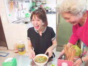 Bếp Eva - Hàng bún bò trong hẻm ngon đến nỗi ngày bé, Hari Won một mình ăn hết 3 tô