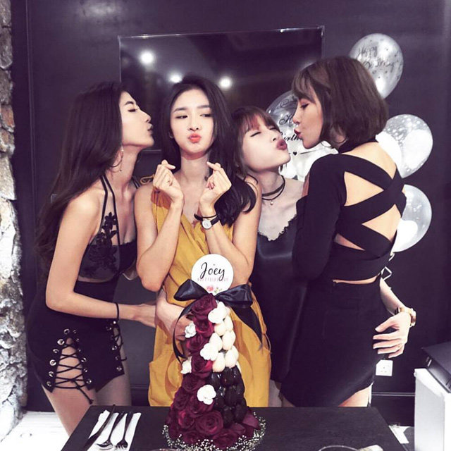 Hot girl 9x đình đám Đông Nam Á nay đã trở thành mẹ 2 con xinh đẹp đến ghen tị - 14