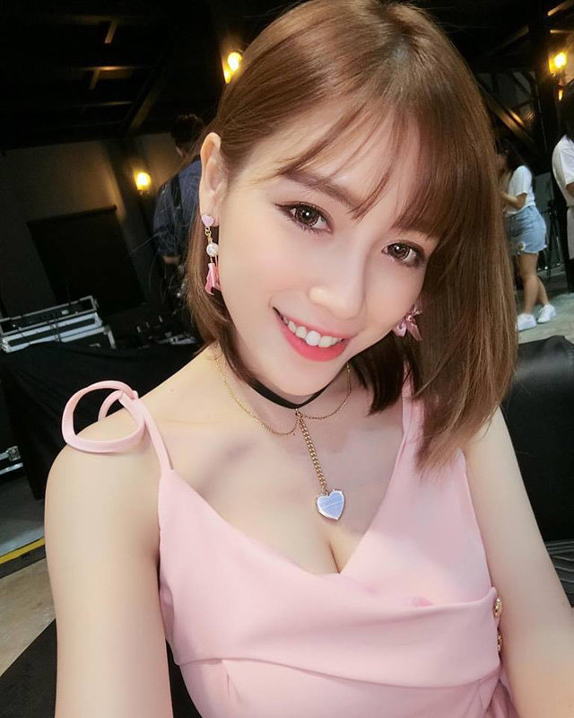 Hot girl 9x đình đám Đông Nam Á nay đã trở thành mẹ 2 con xinh đẹp đến ghen tị - 3