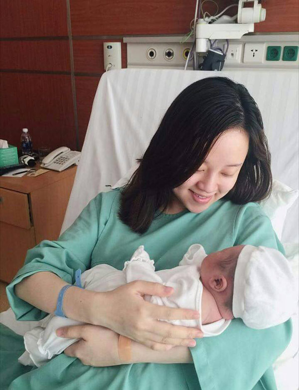 Những bức ảnh khẳng định Ly Kute là bà mẹ đơn thân cực khéo chăm con - 3