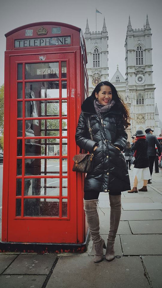 Sao Việt 24h: Con gái Jennifer Phạm thành chuyên gia “tự sướng” khi cầm điện thoại mẹ - 14