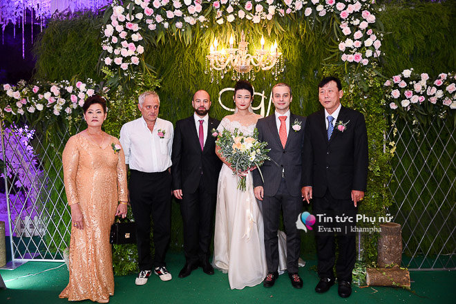 Mẹ con Xuân Lan, vợ chồng Lê Thuý đến mừng đám cưới Kha Mỹ Vân và chồng Tây - 6