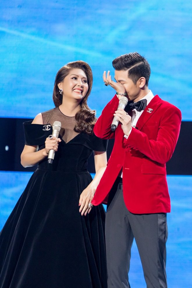 Cặp đôi hoàn hảo: Phi Nhung khóc, ôm chặt giọng ca amp;#34;Sau tất cảamp;#34; - 12