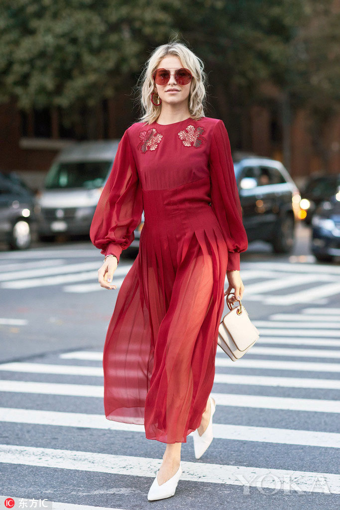 Chẳng cần cầu kỳ, se lạnh nàng cứ diện tông màu này, đảm bảo nổi! - 6