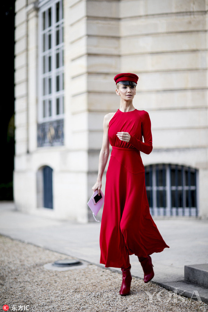 Chẳng cần cầu kỳ, se lạnh nàng cứ diện tông màu này, đảm bảo nổi! - 2