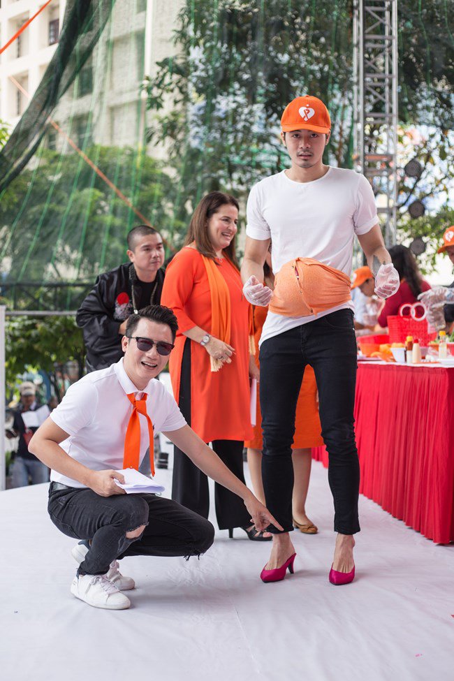 Hoàng Bách bỏ hát, đi làm đại sứ nhiều hoạt động xã hội - 6