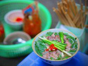 Du lịch - Quán ăn lúc nào cũng đông khách ở HN dù giờ mở cửa không giống ai